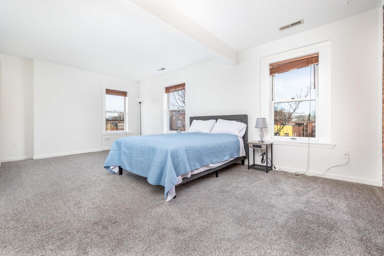 Exquisite Downtown Loft Apartment Hartford Eksteriør billede